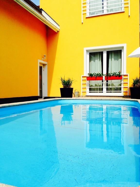 Villa Sipeky Senec Exterior foto